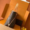 cmp_i1765554458399_3547_0_1 LV handbag