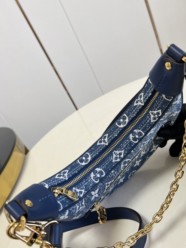 Loop Half Moon shaped Stick Bag