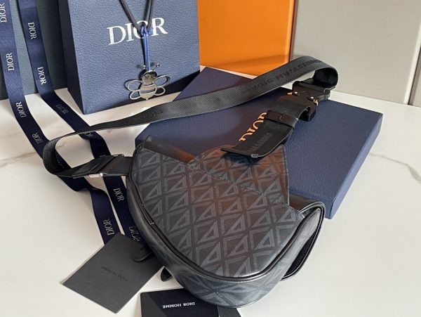 i1653627462_5711_1 Dior shoulder bag