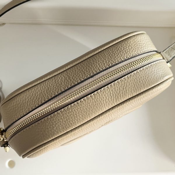 GG Disco SOHO Camera Bag Classic will never go out of style embossed double G with leather tassels The top layer of cowhide is super soft