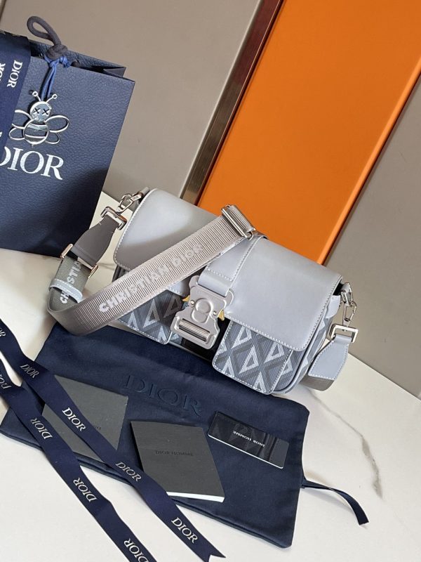 i1675224426_5976_0 Dior shoulder bag