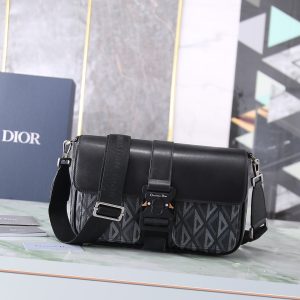 i1700328551_8855_1 Dior Hit the Road handbag