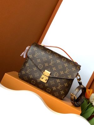 Pochette M é tis handbag
