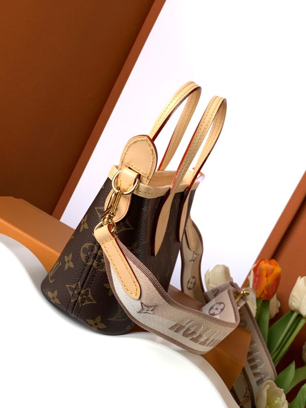 Neverfull BB handbag