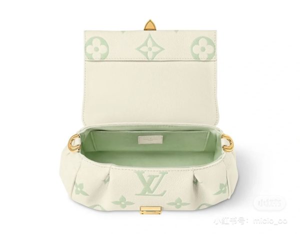 FAVORITE handbag