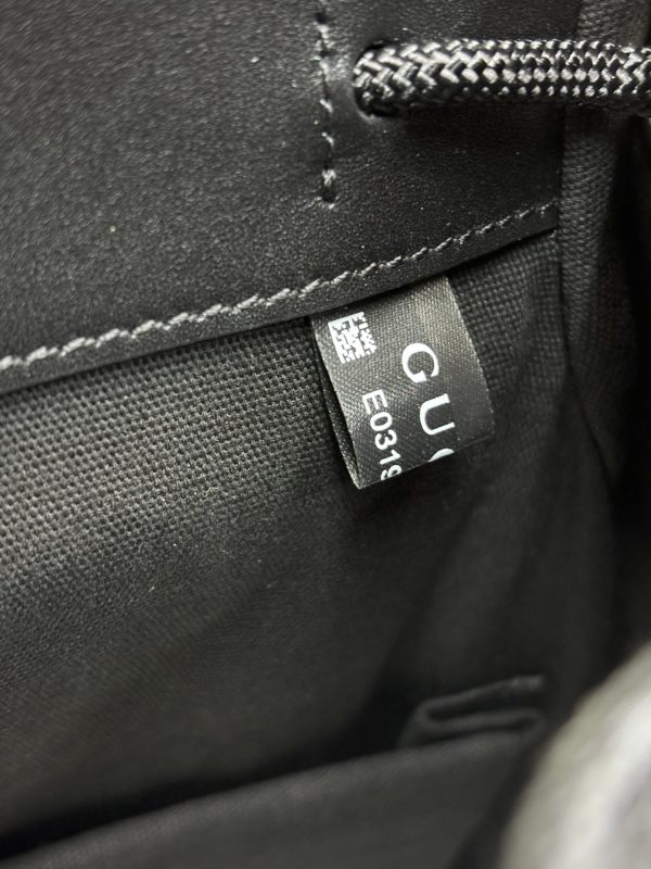 i1705330591_7091_3 GUCCI Signature leather classic backpack