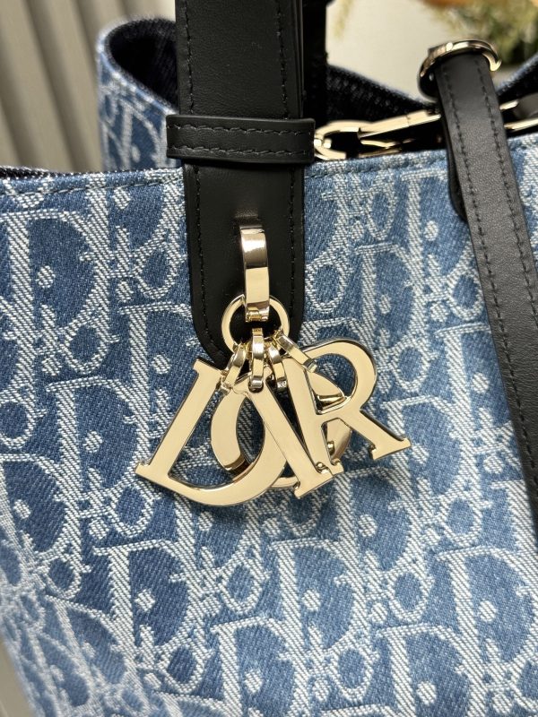 Dior Toujours