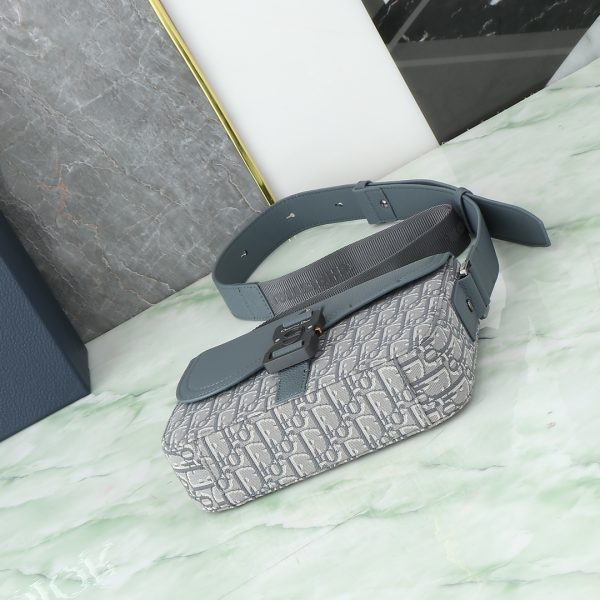 i1724084142_7850_2 Small saddle crossbody bag