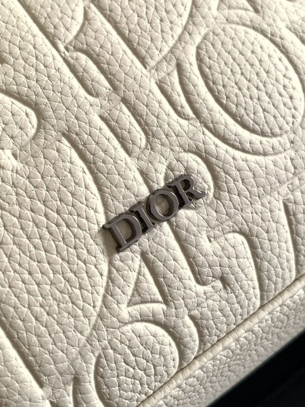 i1725289307_6662_2 Dior backpack