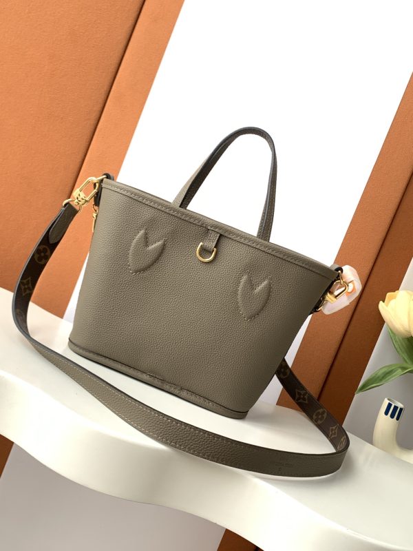 Out BB handbag