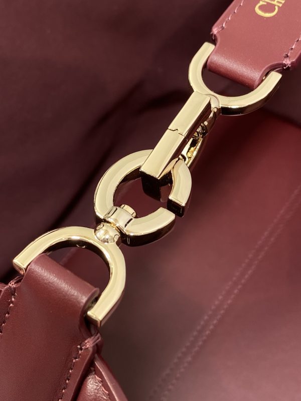 i1732087093_664_3 Toujours collection latest autumn and winter date red