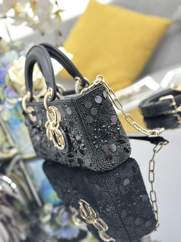 i1734758736_1548_3 Lady Dior’