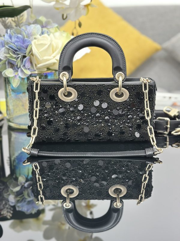 i1734758736_4919_0 Lady Dior’