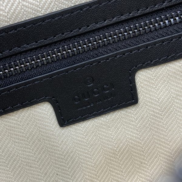 Gucci shoulder bag
