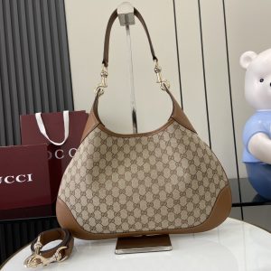 i1741858251_1637_0 Gucci crossbody bag