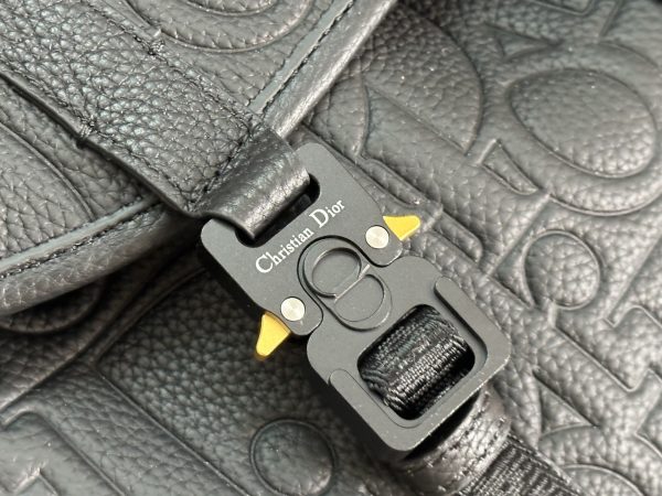 i1745134108187_4236_0_5 Dior backpack
