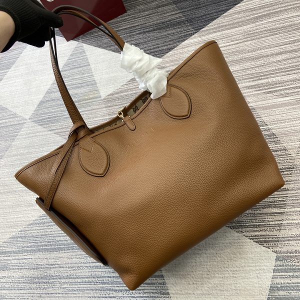 i1745651586_4754_0 Gucci Totissima Collection