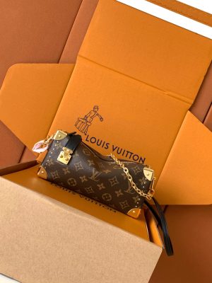 SlimTrunk handbag