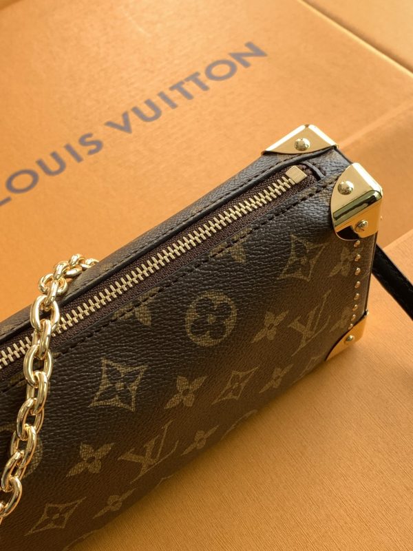 SlimTrunk handbag