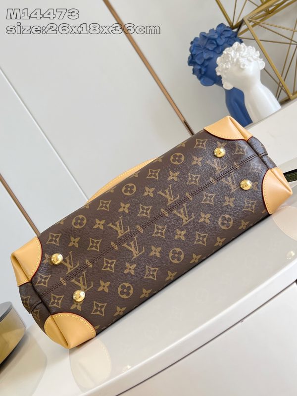 HIDE AWAY Medium Handbag
