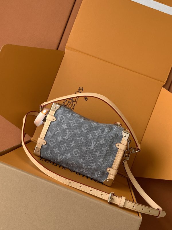 Side TRUNK Medium Handbag