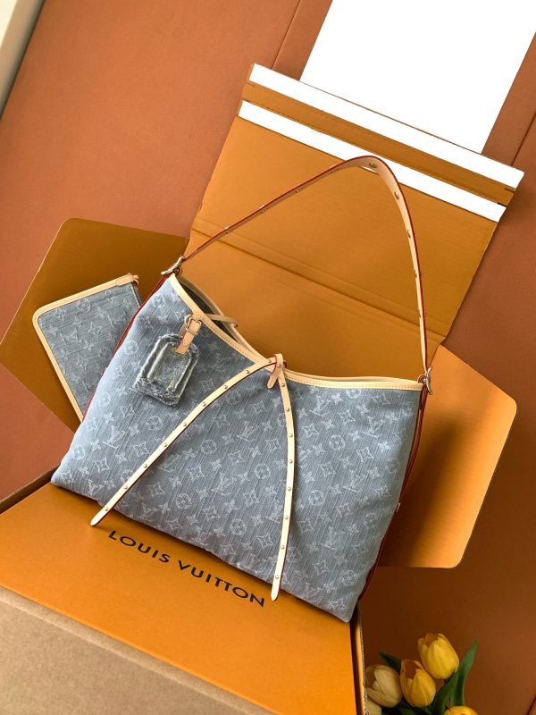 i1748591910_2070_0 CARRYALL Medium Handbag