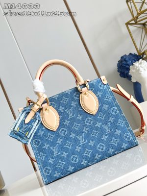 ONTHEGO Small Handbag