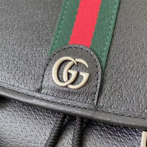 The GGOphidia series ingeniously integrates two major colors of black, matching classic silhouettes with new features
