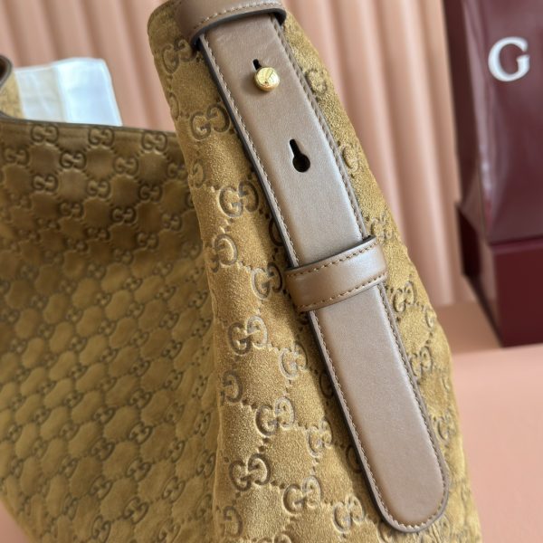 Ophidia series GG mini handbag.