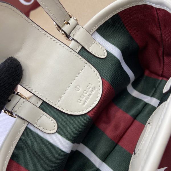 i1763104973945_1345_0_10 Gucci handbag