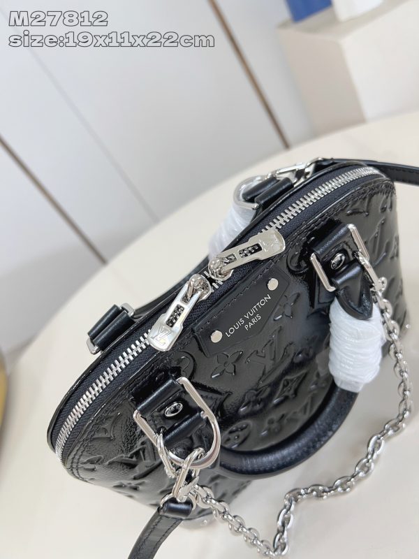 i1764737277661_8372_0_7 Alma BB handbag