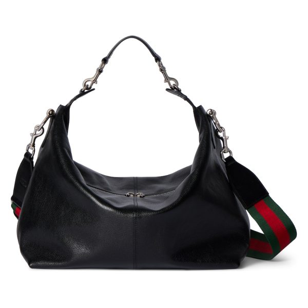 GG2026 autumn/winter collection, Beatrix series handbags adopt a casual silhouette, with iconic buckle details on the shoulder straps