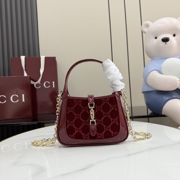 i1769933885271_1496_0_0 Gucci shoulder bag