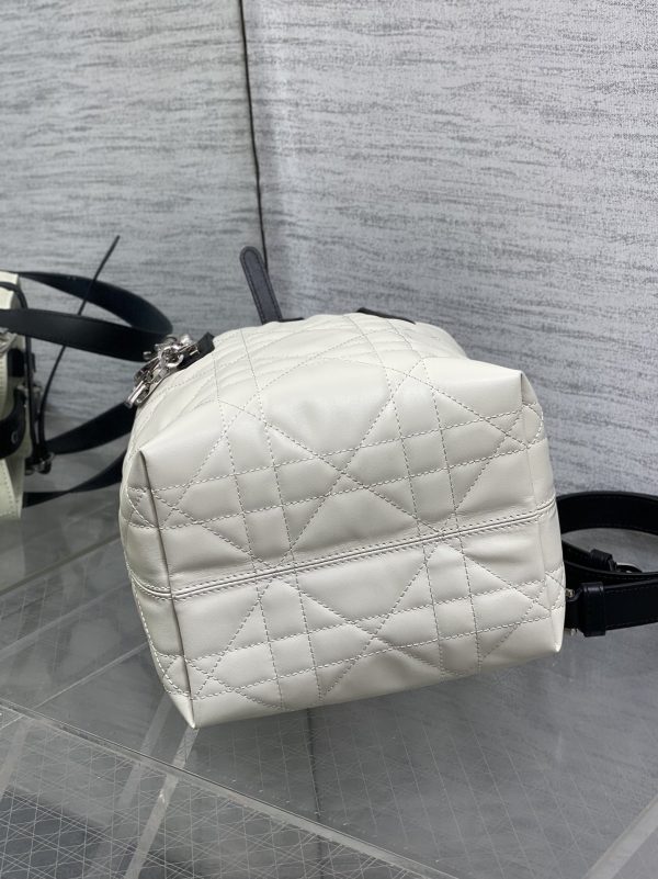 i1771856815_8771_0 Dior handbag