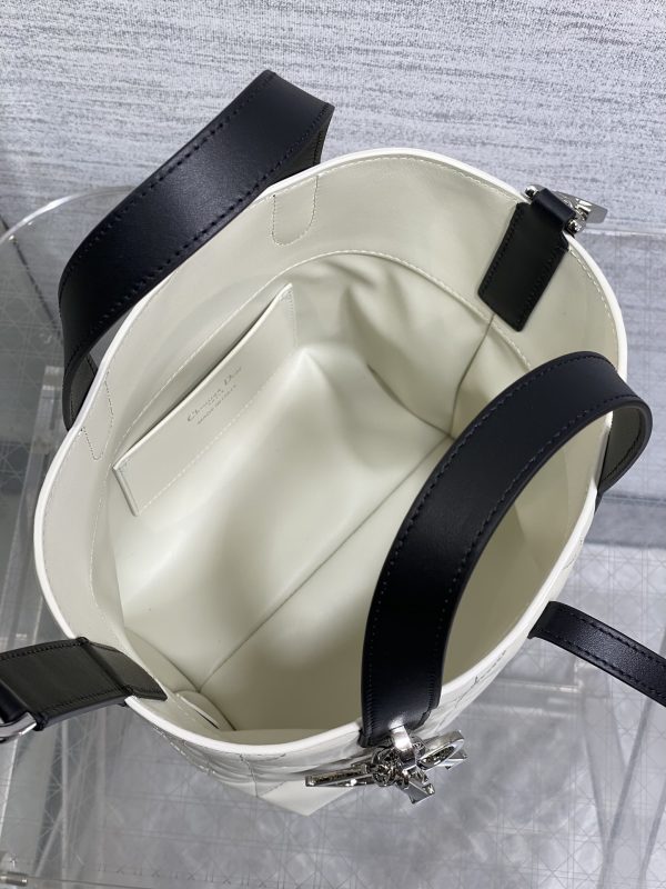 i1771856815_879_2 Dior handbag