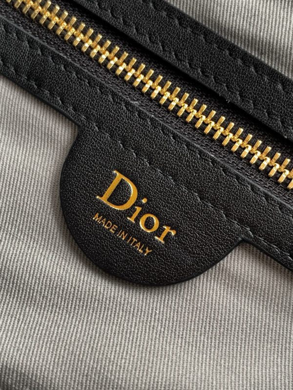 i1775341324729_5544_0_8 Dior diagonal cross bag